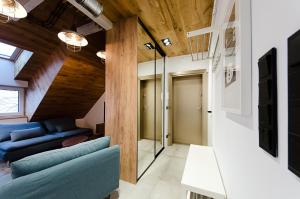 Posedenie v ubytovaní Apartament Dębowy