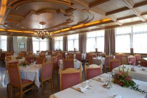 Gallery image of Hotel Centrale in Auronzo di Cadore