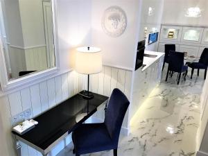 Posedenie v ubytovaní Luxury Apartments MONDRIAN Market Square III