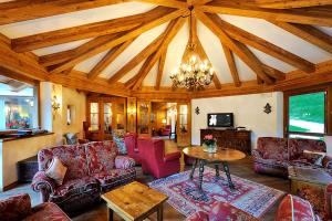 Χώρος καθιστικού στο Hotel Touring