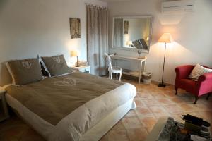 Ein Bett oder Betten in einem Zimmer der Unterkunft Lone Star House