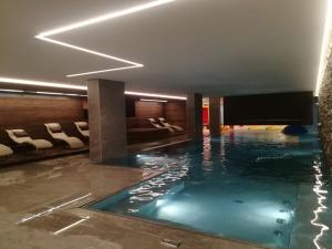 Bazén v ubytování Hotel Touring nebo v jeho okolí