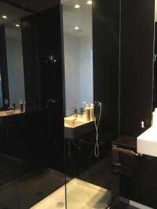 A bathroom at Casa de lujo frente a la playa de Es Trenc