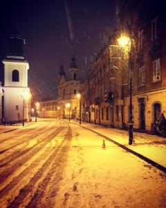Old Town Heart II - New Town Square - Just Renovated! v zimě