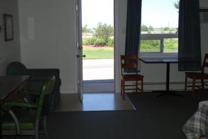 Posezení v ubytování Tantramar Motel