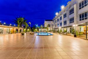 Bazén v ubytování Erawan Hotel nebo v jeho okolí