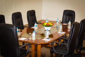 The business area and/or conference room at Madang Star International Hotel