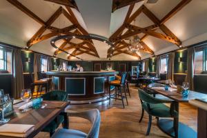 Posezení v ubytování Whatley Manor