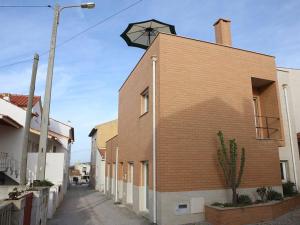 Imagen de la galería de Beach House, 50 meters from the sea, en São Pedro de Moel