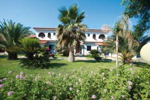 Zahrada ubytování Villaggio Torre Ruffa Robinson