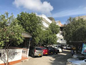 Nespecifikovaný výhled na hory nebo výhled na hory při pohledu z hotelu