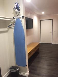 TV/trung tâm giải trí tại Welcome Inn & Suites Anaheim +13 ảnh
