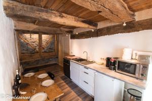 Chalet Worldsareus, Mont Blancにあるキッチンまたは簡易キッチン