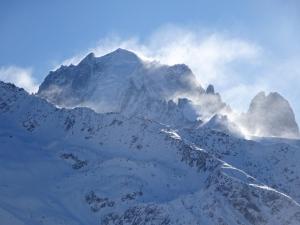 Obiekt Ski Breezy Chalet zimą