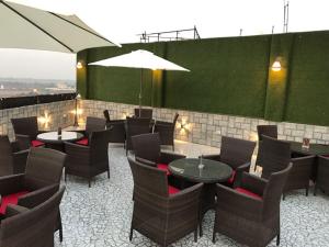 Posezení v ubytování Hotel Shanti Palace Mahipalpur