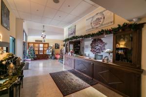 The lobby or reception area at Hotel Faggio Rosso