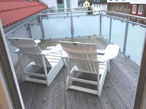 Balkón nebo terasa v ubytování Penthouse "Meerzeit" Kellenhusen mit Strandkorb