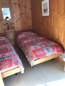 Ένα ή περισσότερα κρεβάτια σε δωμάτιο στο Appartement Montgenèvre Chalmettes 6 pers maxi