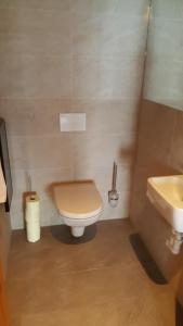 Koupelna v ubytování Wildererhütte Chalet Helmut