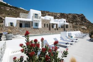 Gallery image of Pasithea Villas Mykonos in Tourlos
