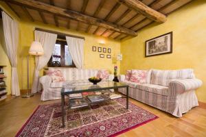 Posezení v ubytování Agriturismo SPA Serpanera