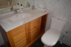 Koupelna v ubytování Apartamentos Alameda
