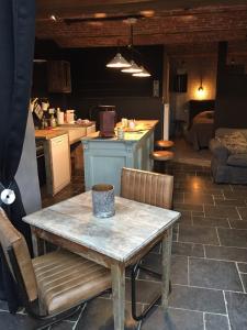 Gîte de Corbion loft2的休息区