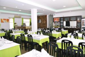Nhà hàng/khu ăn uống khác tại Ze Luis