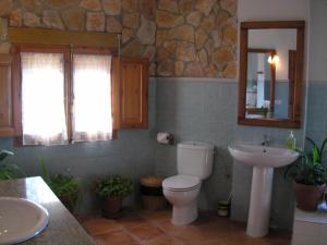 A bathroom at La casa de la Luz Még 32 kép
