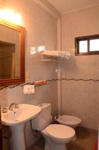 Phòng tắm tại Hotel Portal del Río