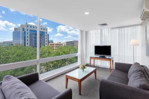 Gallery image of Park Regis Griffin Suites in Melbourne