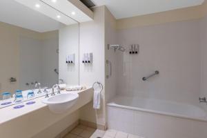 Gallery image of Park Regis Griffin Suites in Melbourne +41 photos