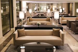 Posezení v ubytování Fraser Suites Abuja
