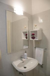 A bathroom at Residence Villa Ofelia
