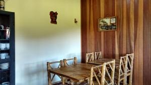Μια τηλεόραση ή/και κέντρο ψυχαγωγίας στο Pousada Casa Fazenda do Rio