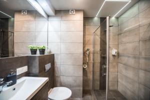 Kúpeľňa v ubytovaní APARTAMENTY GORZÓW WLKP.
