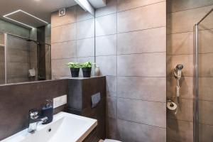 Kúpeľňa v ubytovaní APARTAMENTY GORZÓW WLKP.