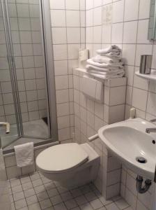 Ett badrum på Hotel Elsen