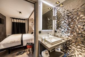 Ванная комната в Montana Lodge +17 фотографий