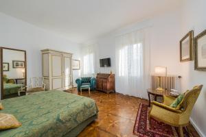 Gallery image of Savoia e jolanda Apartments in Venice
