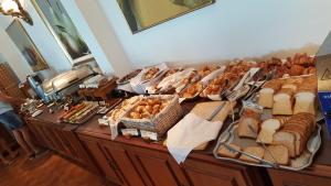 Comida no hotel ou em algum lugar perto