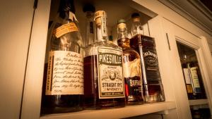 Nápoje v ubytování Hotel Fidder - Patrick's Whisky Bar