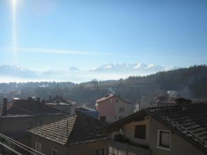 Vue générale sur la montagne ou vue sur la montagne depuis la maison d'hôtes