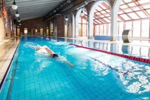 Bazén v ubytování von ROSEN spa nebo v jeho okolí