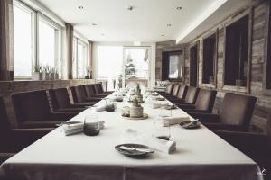 Reštaurácia alebo iné gastronomické zariadenie v ubytovaní Sonnhof by Vitus Winkler