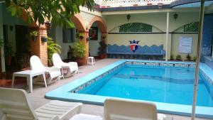 Piscine de l'établissement Hotel Posada del Rey ou située à proximité