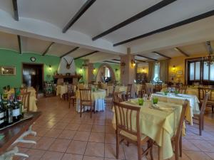 En restaurang eller annat matställe på Terme Di Monte Valenza