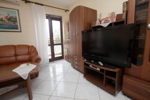 Μια τηλεόραση ή/και κέντρο ψυχαγωγίας στο Guest House Nevena