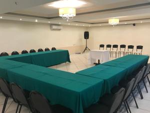 Poslovno područje ili konferencijska dvorana u objektu MESÓN DE LA RIVERA Još 24 fotografija