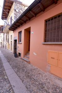 Foto dalla galleria di Casa la Finestra sul Lago - WelcHome a Cannobio